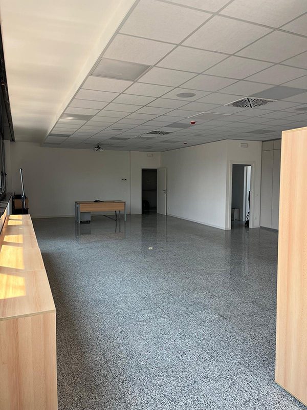 Scuola professionale — Stazione di Ancona — foto 3
