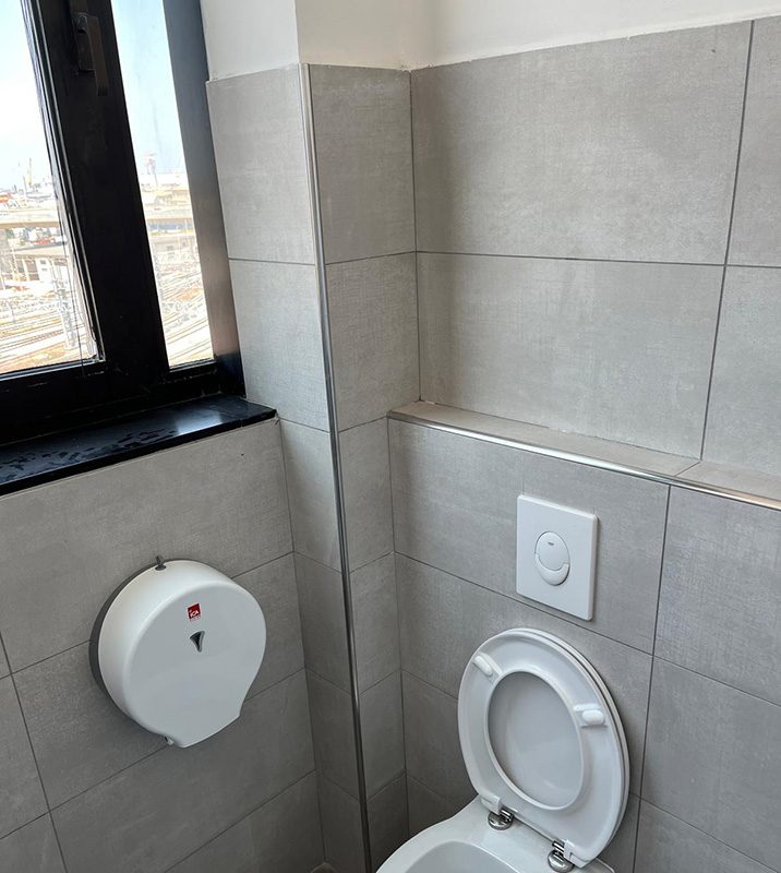 Scuola professionale — Stazione di Ancona — foto 9